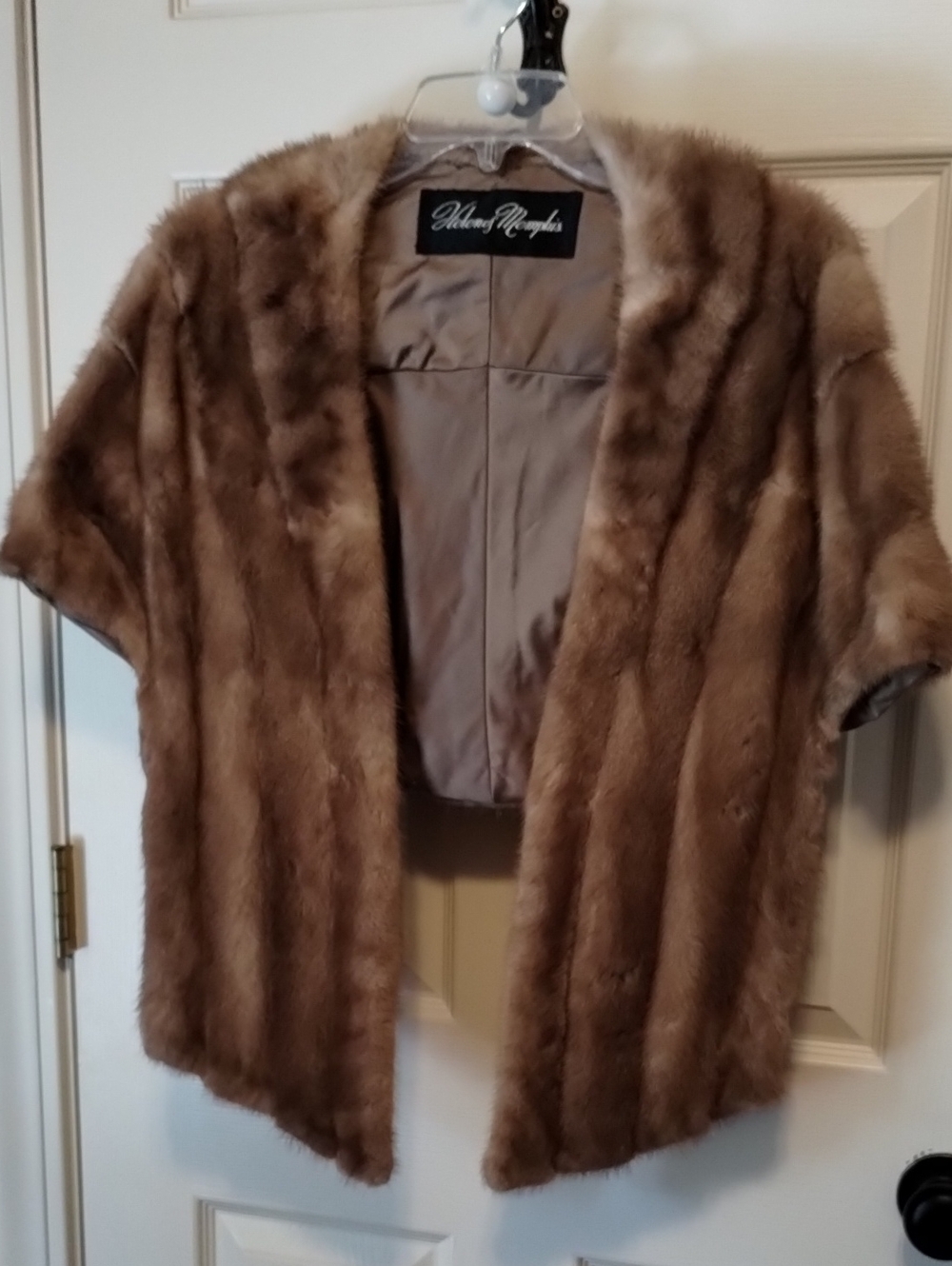 Vintage HELEN OF MEMPHIS Elegant Honey Blonde Fur Short Coat  Classic Open Front